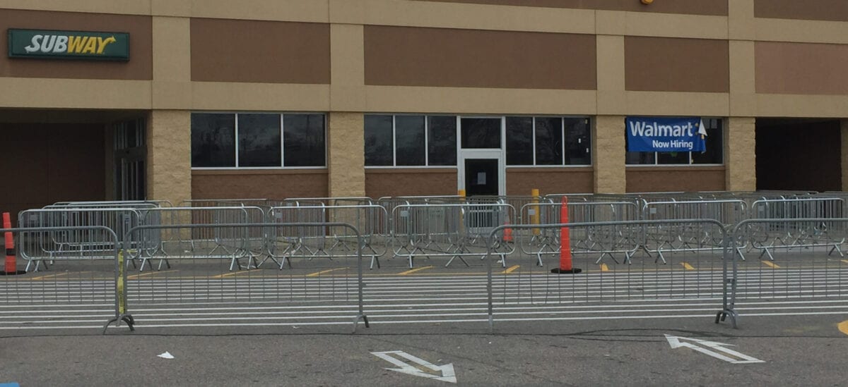 Retail-Crowd-Control Retail Crowd Control