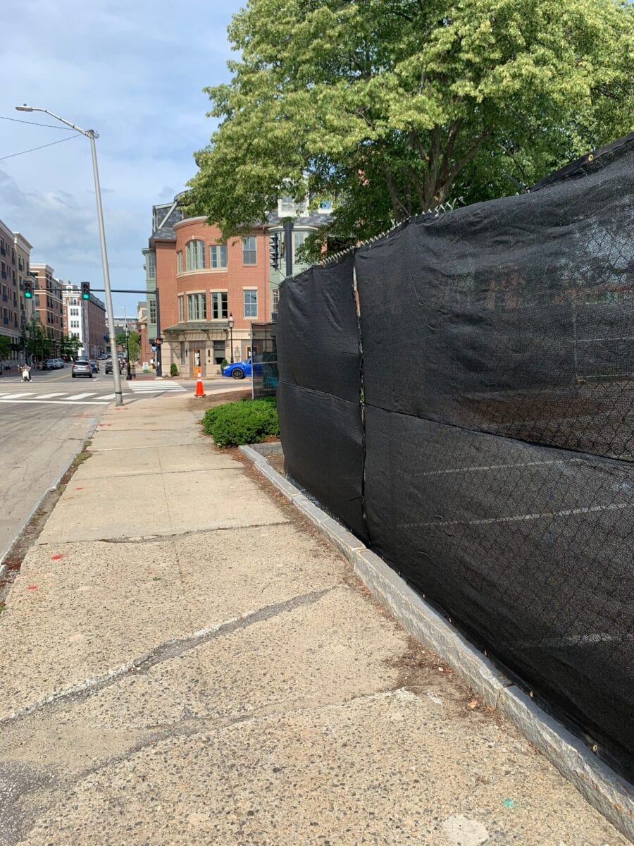 Chainlink w:privacy screen Chainlink Temporary Fence Rental
