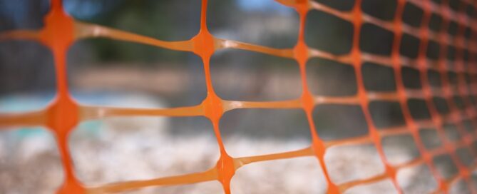 Cons of Temporary Plastic Mesh Fences