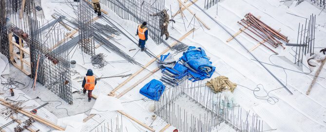 Importance of Mobile Fencing for Winter Construction Sites
