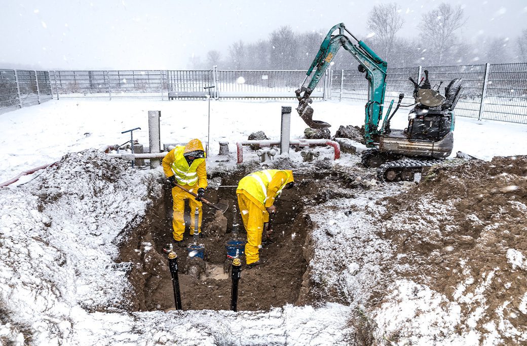 Temporary Fencing for Winter Roadwork and Utility Projects